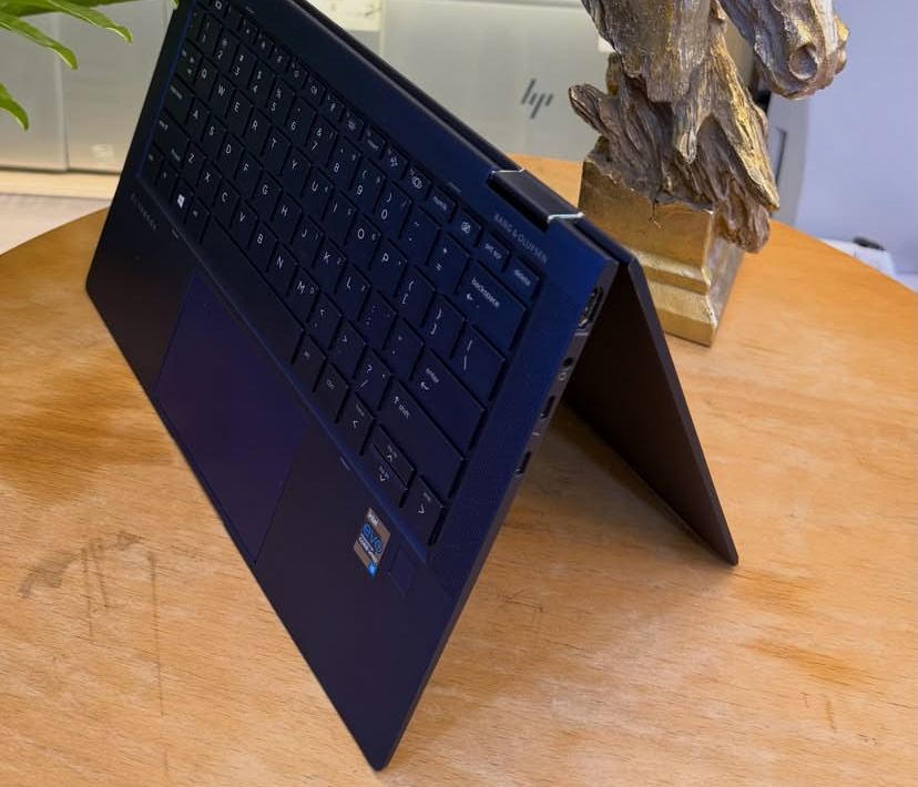 HP ELITEBOOK DRAGONFLY