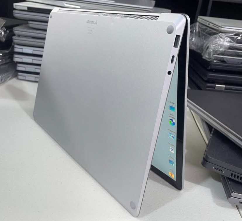 Microsoft Surface laptop 4